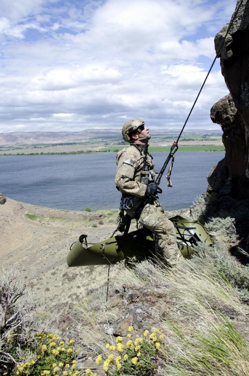 Camilla de Rescate Sked® Rescue Kit Básico (Hebillas Metálicas) Verde Militar – Skedco - Imagen 5