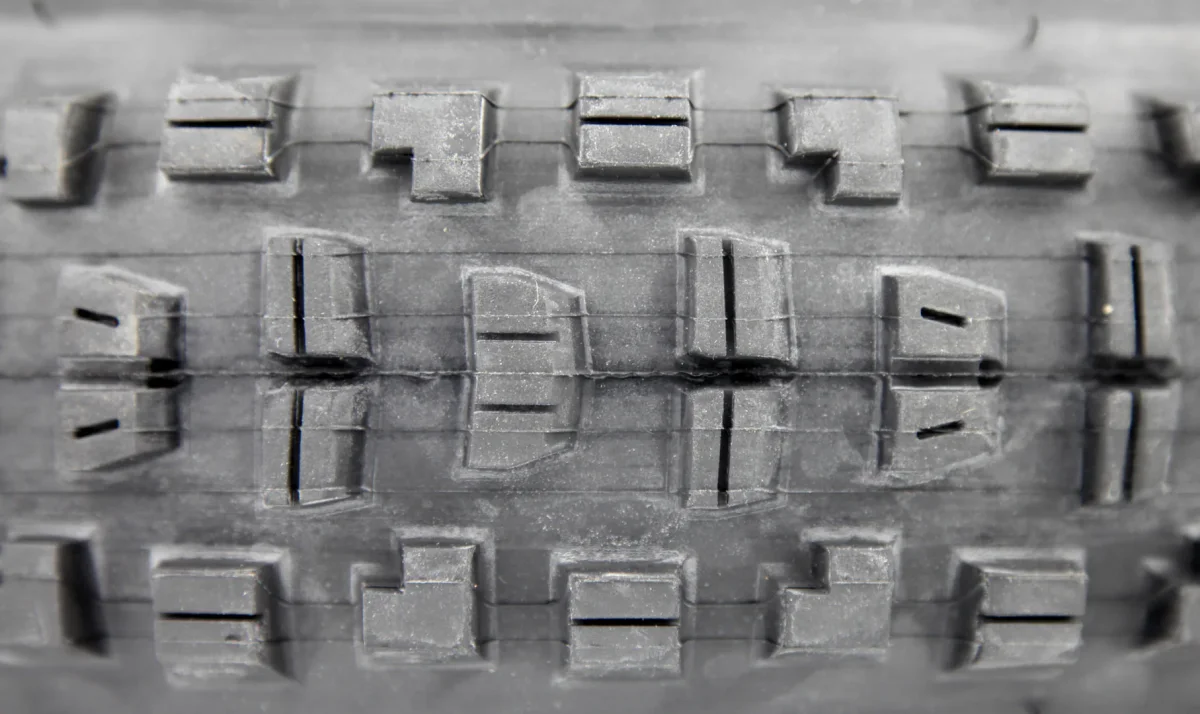 Cubierta Maxxis Minion DHR II EXO - 3C Maxx Terra - EXO Protection - Tubeless Ready - Imagen 5