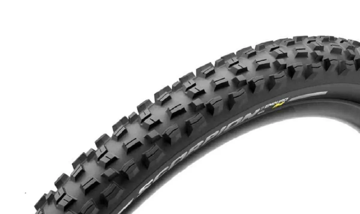 Cubierta Pirelli Scorpion Enduro M - SmartGrip - HardWALL - 60 tpi - Tubeless Ready - Imagen 3