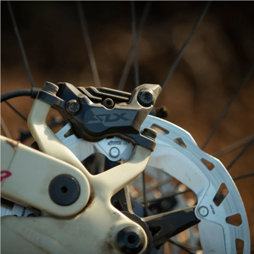 Pinza de freno hidráulico Shimano SLX BR-M7120 - 4 pistones - Imagen 4