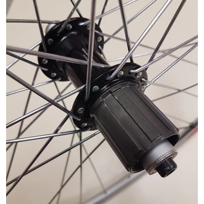 Rueda Trasera Omega Mach1 Aluminio - para neumático - Imagen 4